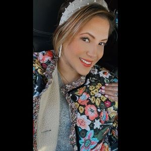 Meet your Posher, Isabella